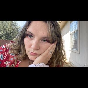 Meet your Posher, Sterling